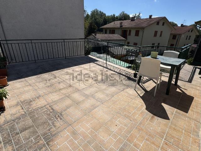 Appartamento in vendita di 240 m² in Via Cristoforo Colombo, 9