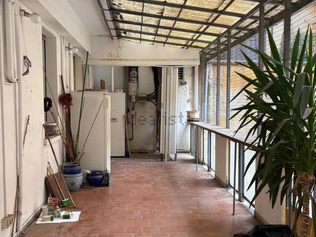 Appartamento in vendita di 240 m² in Via Alfredo Testoni, 12