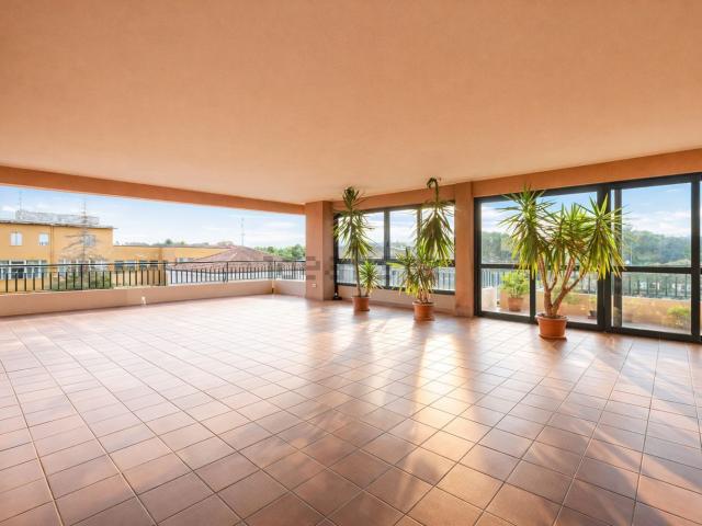 Appartamento in vendita di 240 m² in Via Gai Pietro