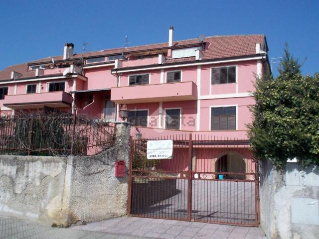 Appartamento in vendita di 240 m² in Via Giacomo Puccini, 27