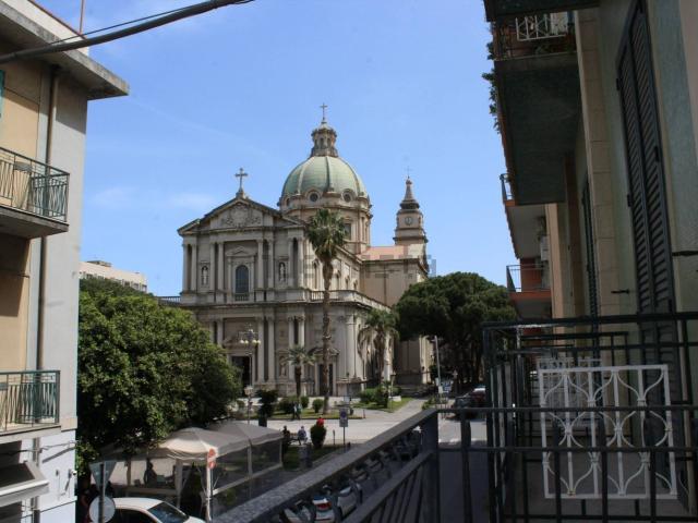 Appartamento in vendita di 240 m² in Via Giosuè Carducci, 10