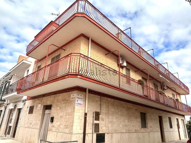 Appartamento in vendita di 240 m² in Via Domenico Fioritto