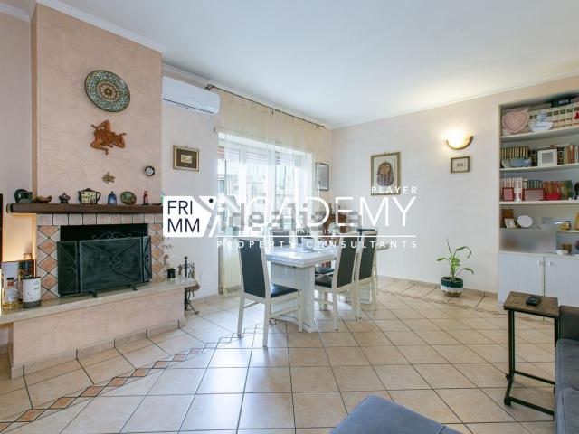 Appartamento in vendita di 240 m² in Via della Palmarola Nuova, 75