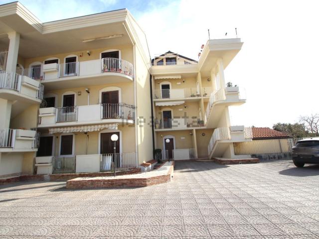 Appartamento in vendita di 240 m² in Via Emanuele Cutore, 48
