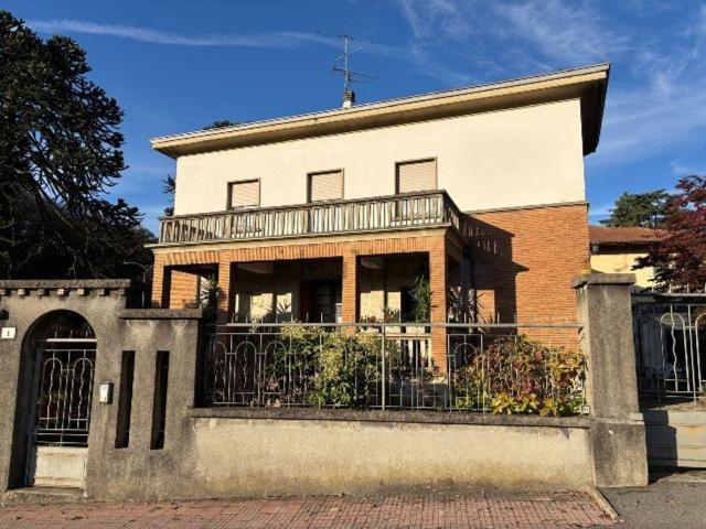 Appartamento in vendita di 240 m² in Via Fratelli Bandiera, 1