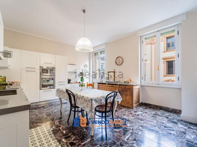 Appartamento in vendita di 240 m² in Via Jacopo Nardi, 17