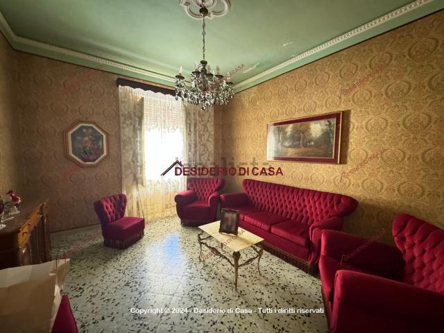 Appartamento in vendita di 240 m² in Via lucagiordano, 12