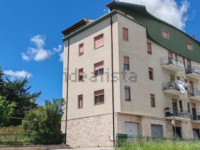 Appartamento in vendita di 240 m² in Via Luigi Pirandello, 4