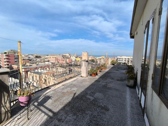 Appartamento in vendita di 240 m² in Via M.R. Imbriani, 102