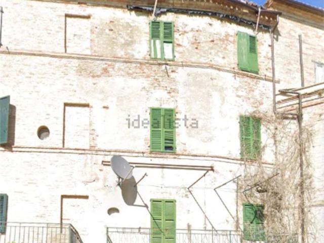 Appartamento in vendita di 240 m² in Via Monsignor Domenico Marinozzi, 18