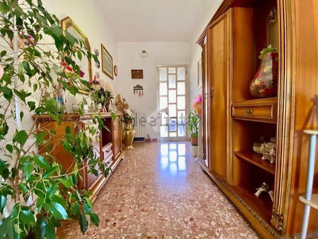 Appartamento in vendita di 240 m² in Via Monte Grappa, 12