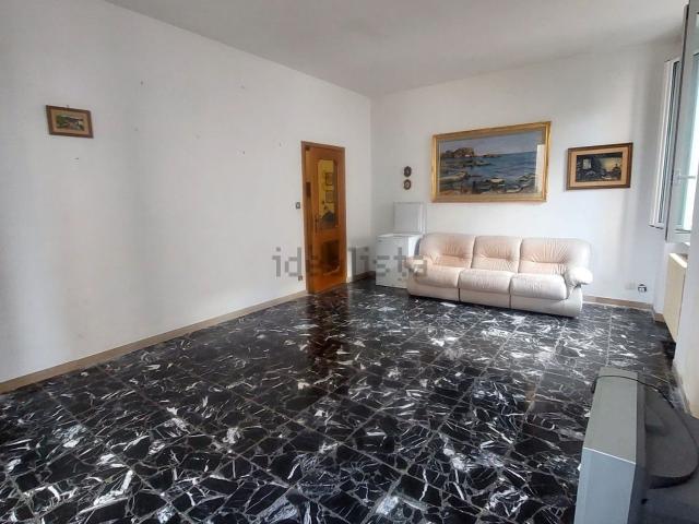 Appartamento in vendita di 240 m² in Via Montebello