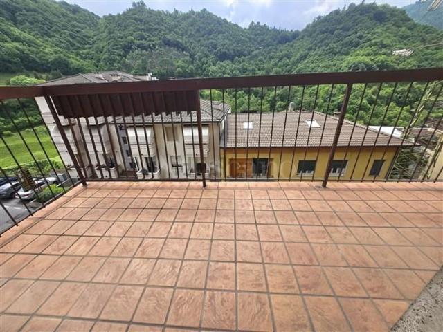 Appartamento in vendita di 240 m² in Via Massimo d&apos Azeglio