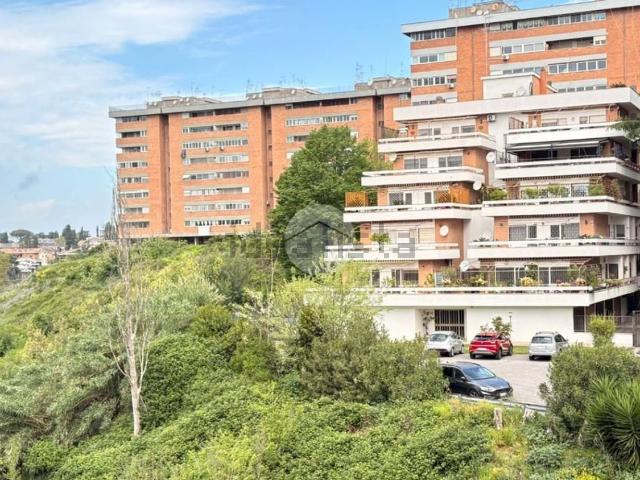 Appartamento in vendita di 240 m² in Via Nicola Stame, 83