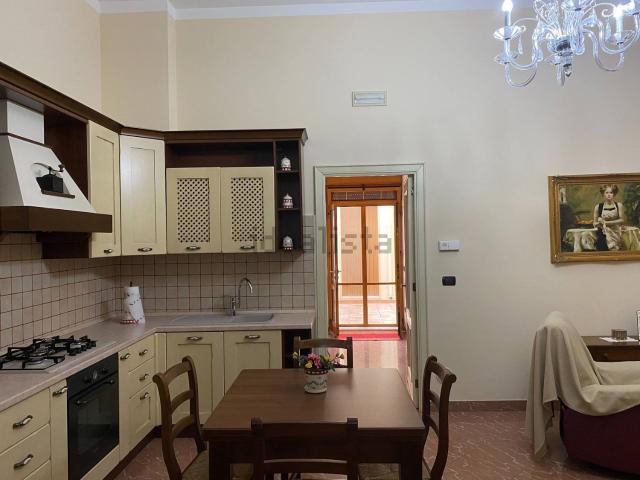 Appartamento in vendita di 240 m² in Via San Pancrazio, 37