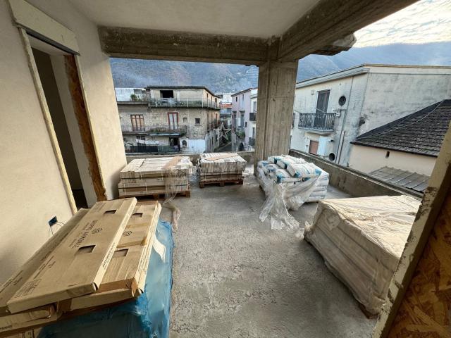 Appartamento in vendita di 240 m² in Via PARETI