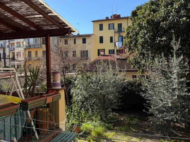 Appartamento in vendita di 240 m² in Via Pietro Carnesecchi