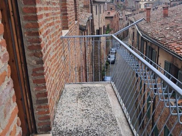 Appartamento in vendita di 240 m² in Via Pietro Vannucci