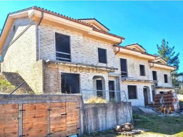 Appartamento in vendita di 240 m² in Via Trentavisi