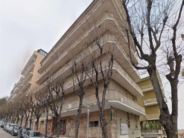 Appartamento in vendita di 240 m² in Viale Europa, 13