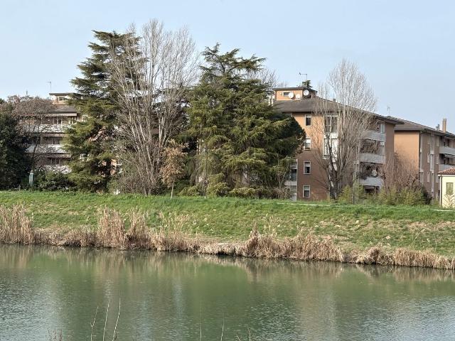 Appartamento in vendita di 240 m² in Viale Felice Cavallotti, 80