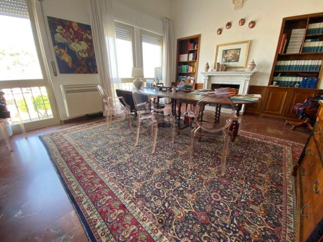 Appartamento in vendita di 240 m² in Viale Giosuè Carducci, 28