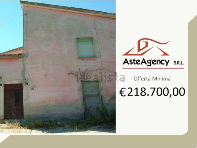 Appartamento in vendita di 240 m² in Frazione Montevecchio