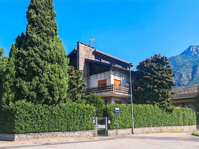 Appartamento in vendita di 240 m² in Largo Europa