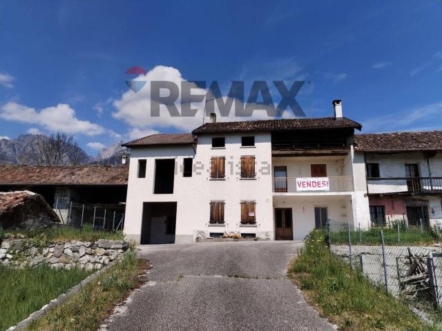 Appartamento in vendita di 240 m² in Località Fumach, 9