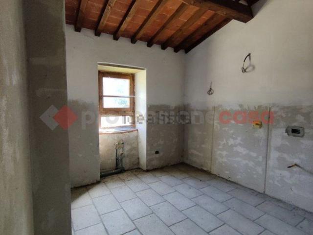 Appartamento in vendita di 240 m² in Strada Provinciale della Rassinata