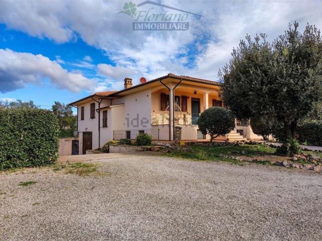Appartamento in vendita di 240 m² in Strada Villa Pinciana