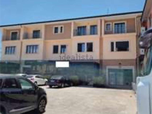 Appartamento in vendita di 241 m² in Via Napoli