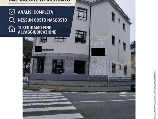 Appartamento in vendita di 241 m² in Viale Giosuè Carducci, 79