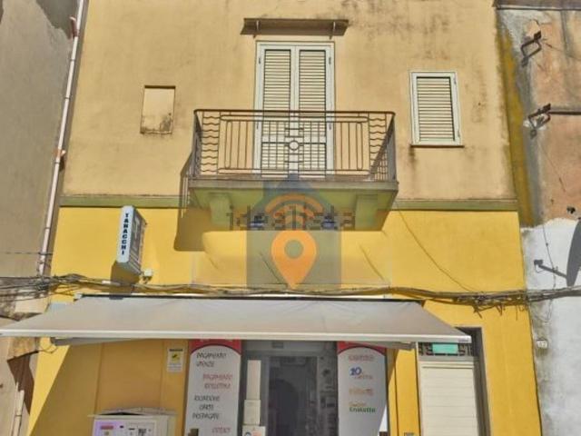 Appartamento in vendita di 241 m² in Viale roma, 45