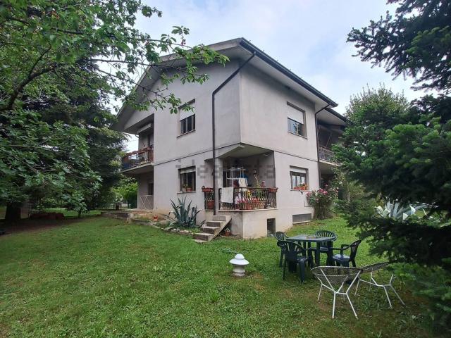 Appartamento in vendita di 242 m²