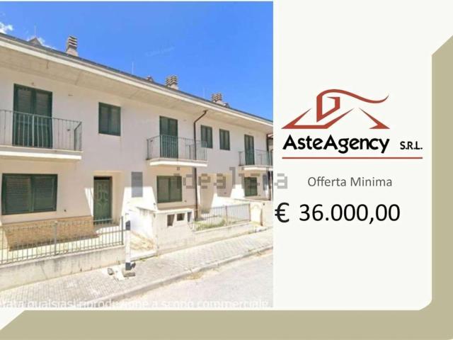 Appartamento in vendita di 242 m² in Via Cairoli
