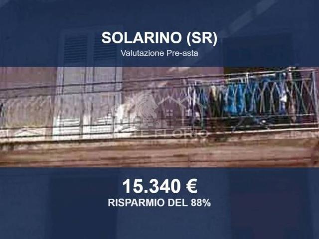 Appartamento in vendita di 242 m² in Via della Riscossa, 33