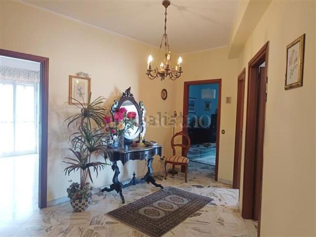 Appartamento in vendita di 242 m² in Piazza della Provincia