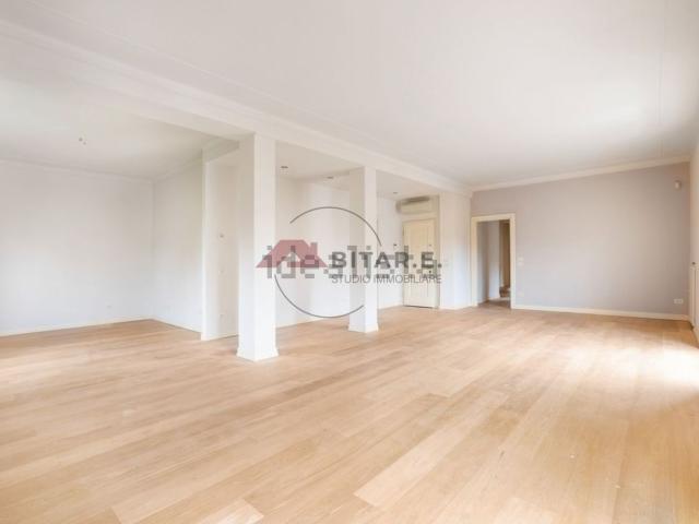 Appartamento in vendita di 243 m² in Via del Goletto