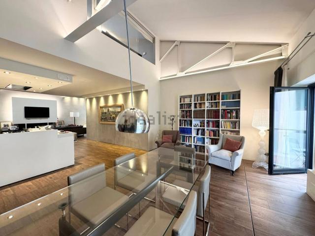 Appartamento in vendita di 243 m² in Via della Madonna del Prato