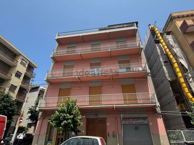 Appartamento in vendita di 243 m² in Via John F. Kennedy, 105