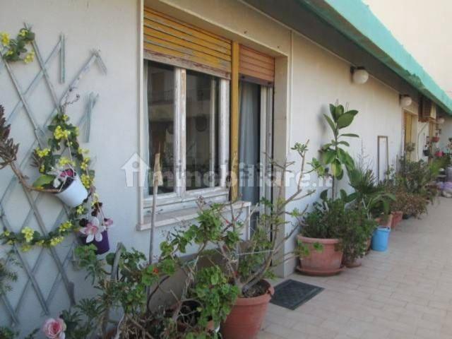 Appartamento in vendita di 243 m² in Via Sicilia