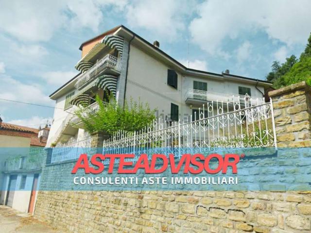 Appartamento in vendita di 243 m² in Piazza Dante, 6