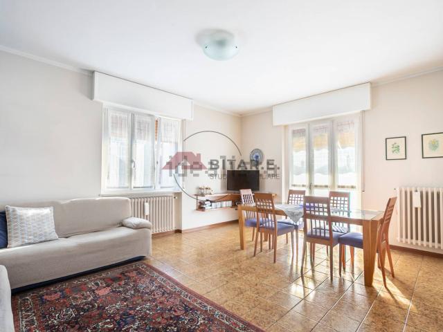Appartamento in vendita di 244 m² in Via G. Marconi, 5