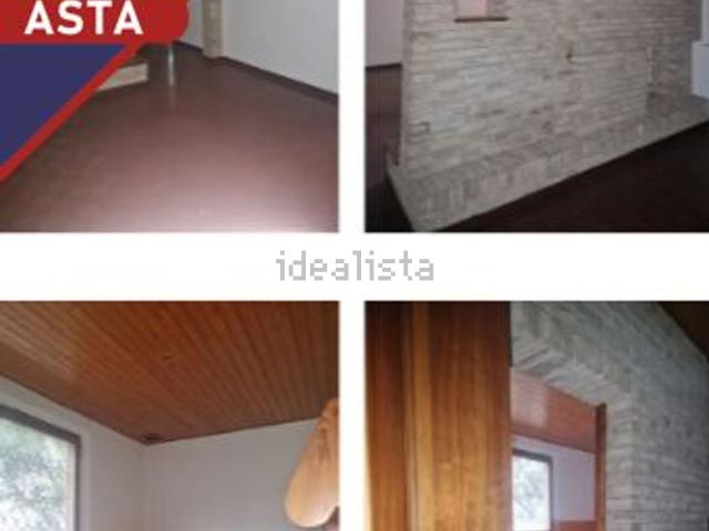 Appartamento in vendita di 244 m² in Via Giacomo Puccini, 20