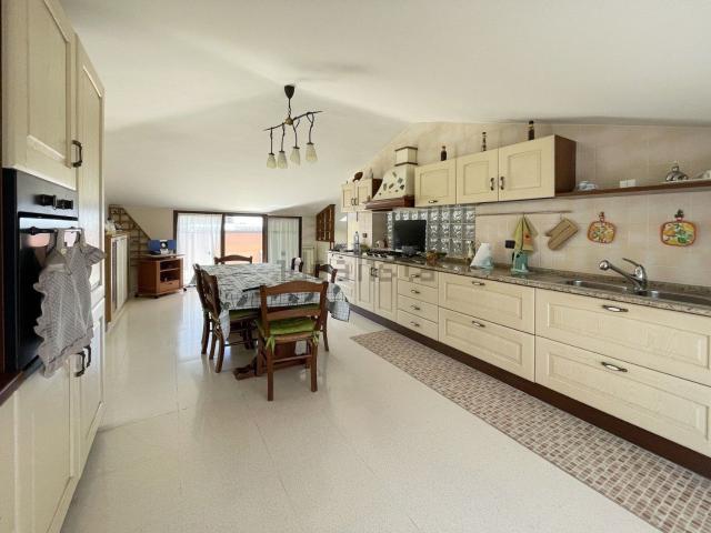 Appartamento in vendita di 244 m² in Contrada Armacá