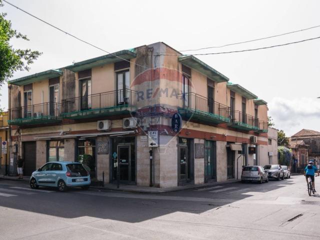 Appartamento in vendita di 245 m² in Via Etnea, 192