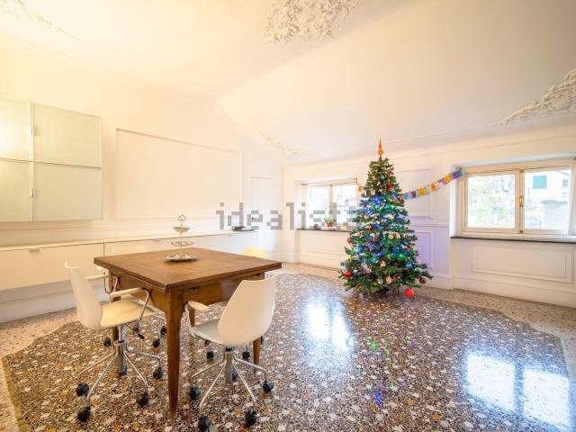 Appartamento in vendita di 245 m² in Via Luccoli