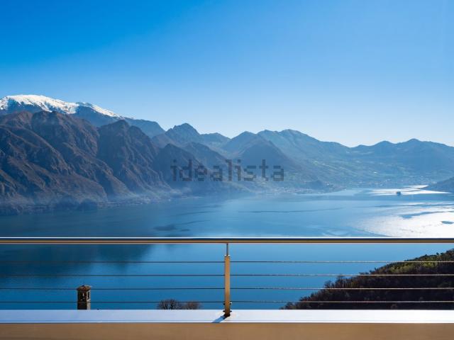 Appartamento in vendita di 245 m² in Via Marzio Tremaglia