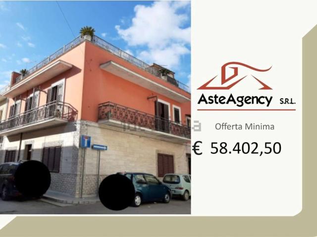 Appartamento in vendita di 246 m² in Via Giuseppe di Vittorio, 15